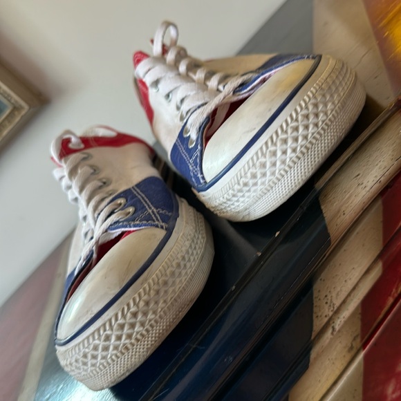 Converse All-Stars patriotic red white & blue - hardly worn excellent condition - Picture 3 of 12